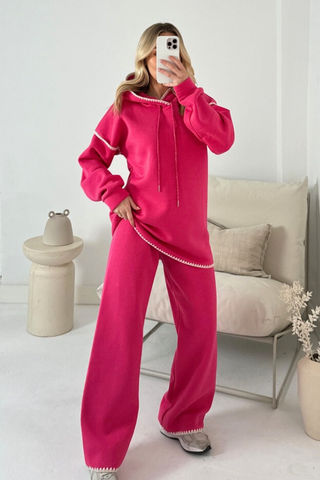 Lisa pink contrast trim hoodie and straight leg jogger loungewear – Glamify  Famous For Loungewear